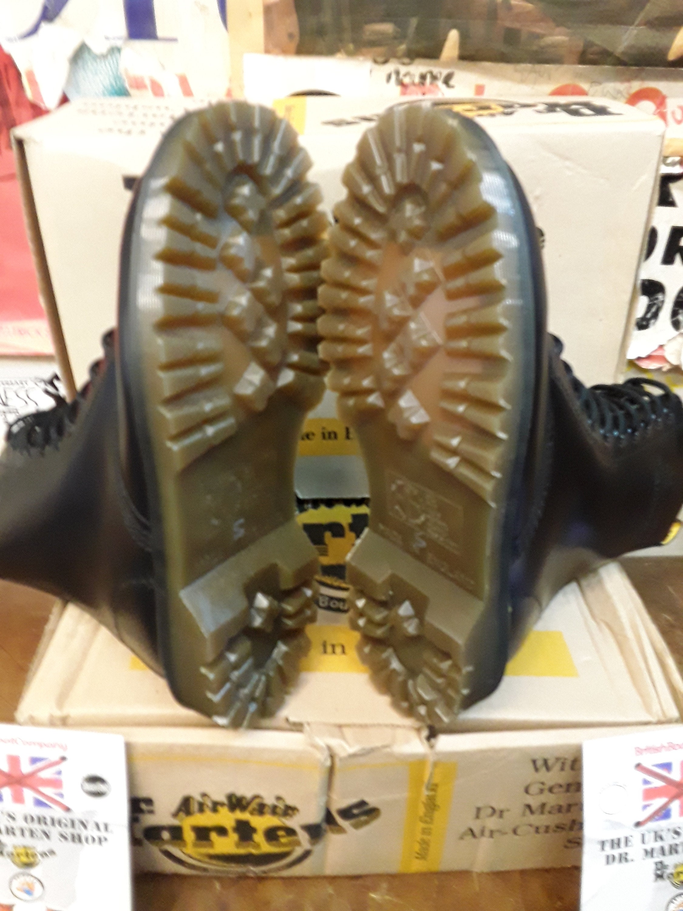 【Dr.Martens】ミソサザイ 1490 Vintage Made In England Mid Calf Boots in Black | Dr