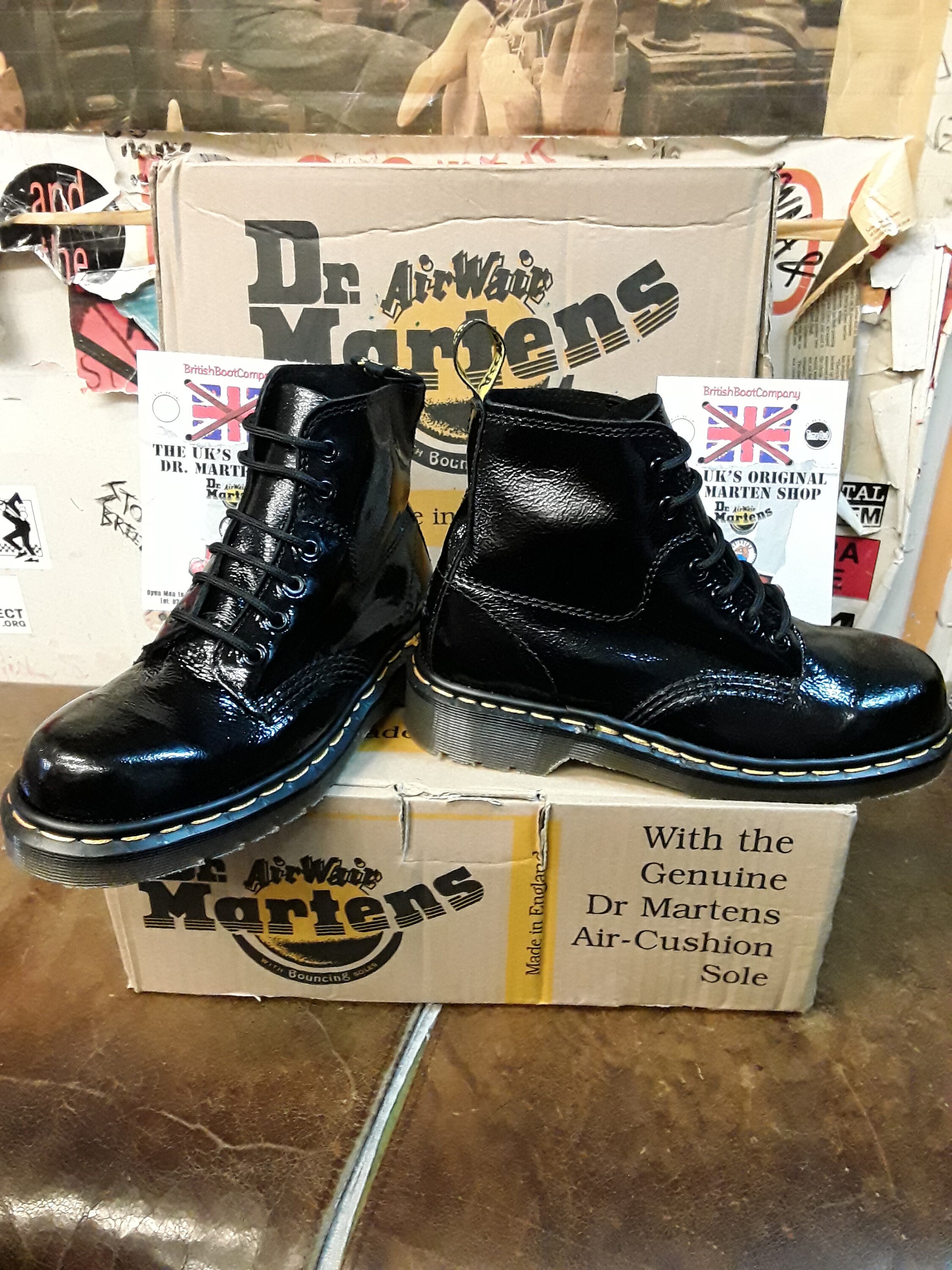 Dr martens top krack uk