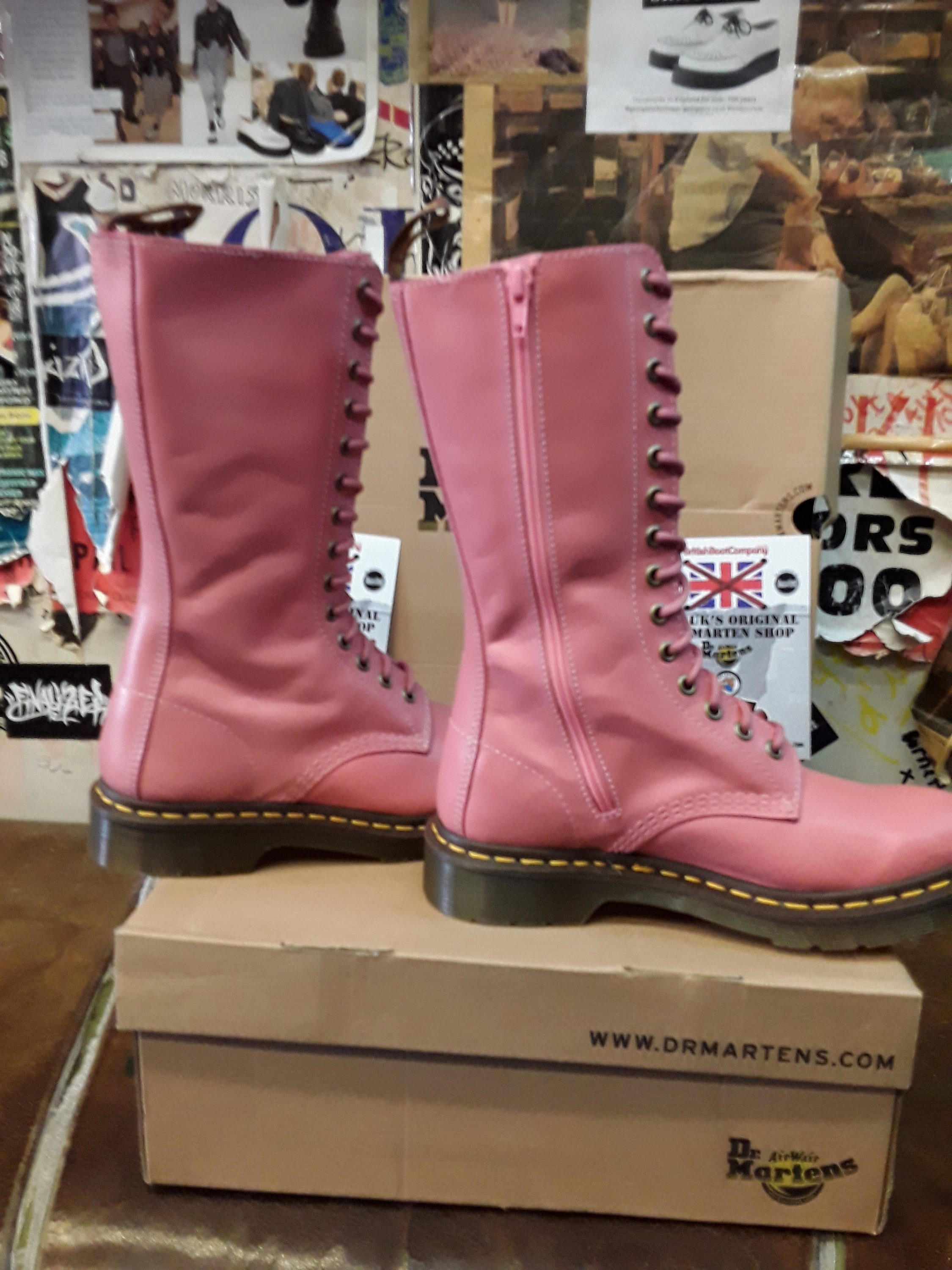 Dr Martens 1b99 Pink Buttero 14 Hole Zip Boots Various Sizes Dr Martens 1b99 Pink Buttero 14 Hole Zip Boots Various Sizes