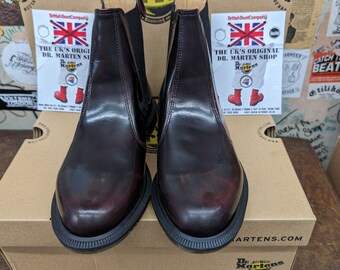 靴 Dr. Martens FLORA ARCADIA UK5/EU38/US7 Flora Arcadia Chelsea Boots in Cherry Red Arcadia | Dr. Martens