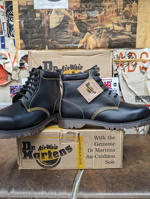Vintage Doc Martens Made In England 6-Hole Men's US 6 UK 5