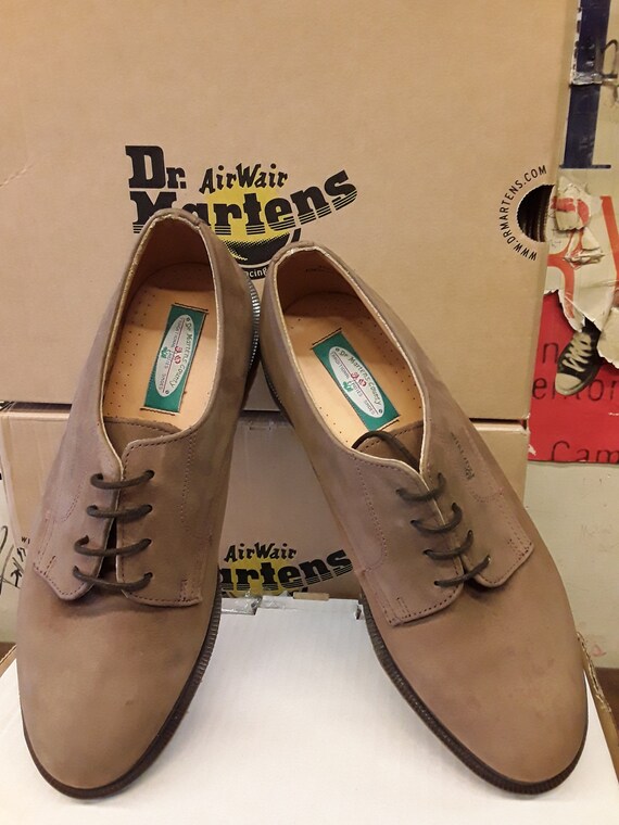 dr martens shoe size