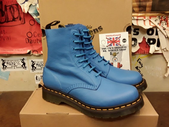 vacht Psychologisch Pellen Dr Martens Pascal lichtblauw Virginia Maat 6 - Etsy België