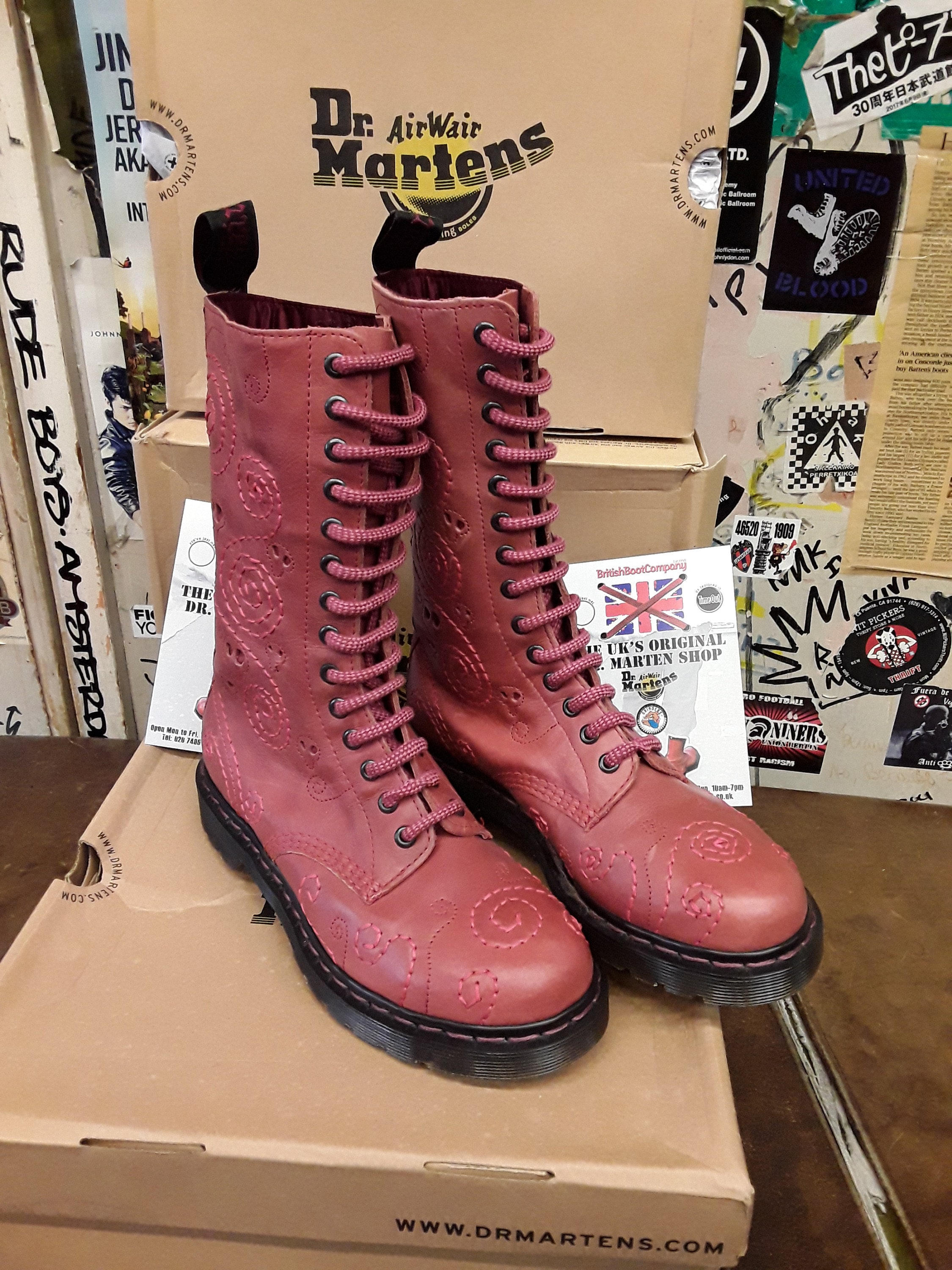 Dr martens top rojas rosa