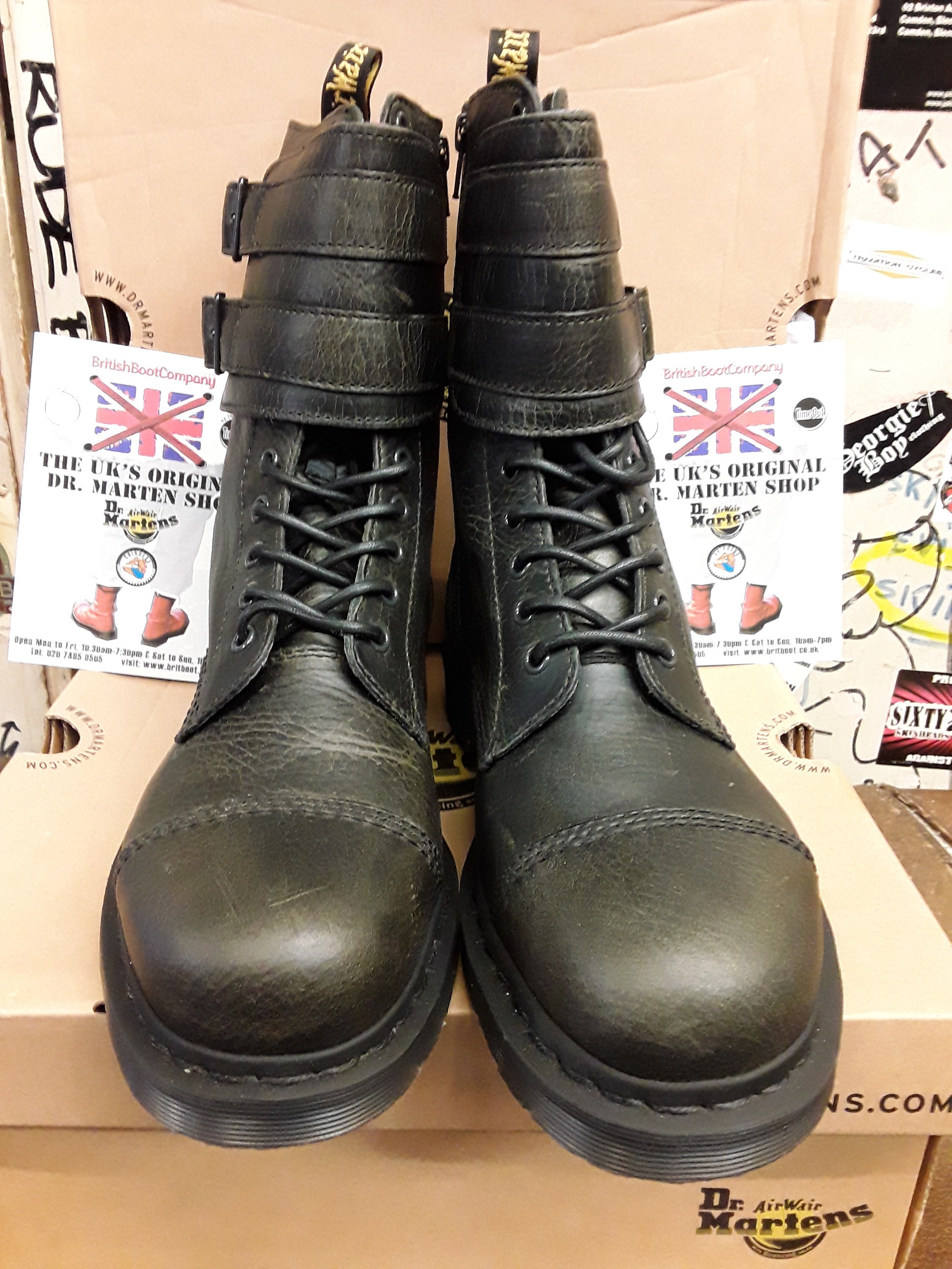 靴 Dr.Martens Doc Martens Air Wair Shoes With Bouncing Soles Zipper Black