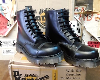 Dr Martens 8265 Black 8 Hole Made in England Size 10
