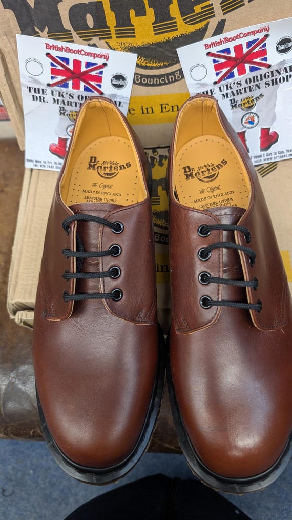 Dr Martens 1561 Red/brown Abaline Leather 4 Hole Made in  display picture 1