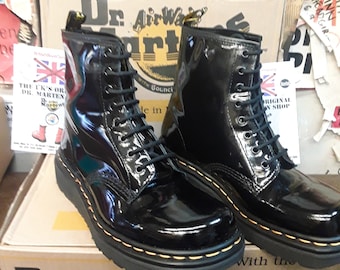 ドクターマーチン Dr.Martens NYRO PATENT Nyro Patent in Black | Dr. Martens