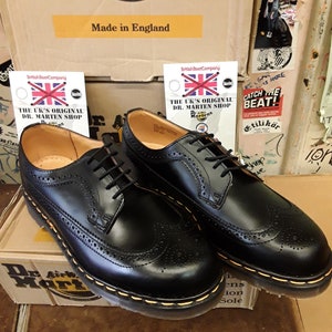Dr martens 3989 vintage made in england brogue shoes - Etsy 日本