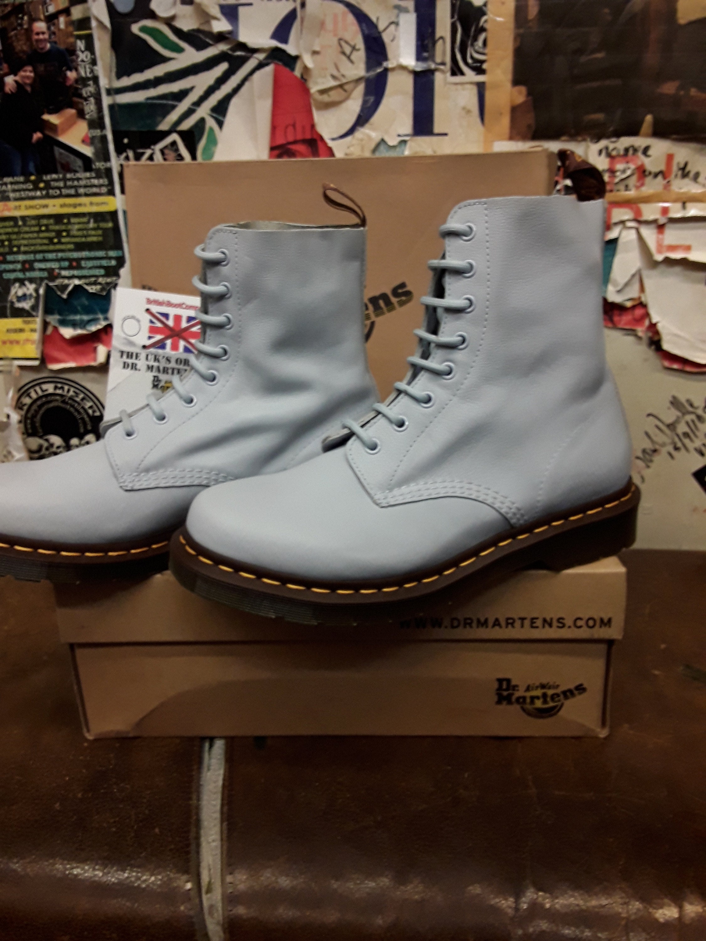 靴 Dr.Martens BLUE MOON VIRGINIA 1460 Pascal Virginia Blue Moon Boots – Posers Hollywood