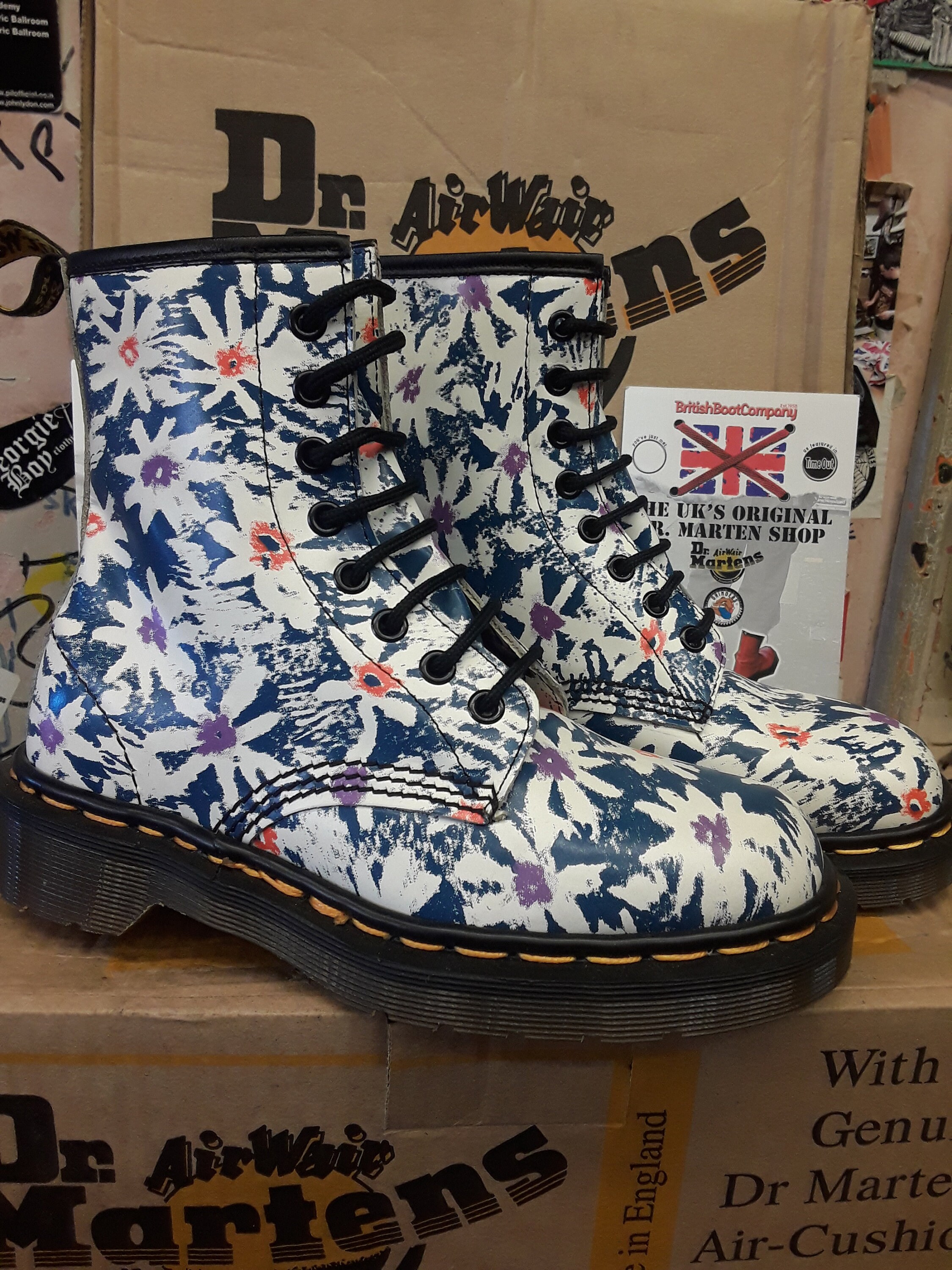 Dr Martens Vintage Blue Dolphin Meadow Flowers 1460z ,made in England Size 3 - Etsy Dr Martens Vintage Blue Dolphin Meadow Flowers 1460z ,made in England Size 3 - Etsy