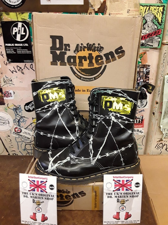 Dr Martens 1490 Made in England Black Barbed Wire… - image 3