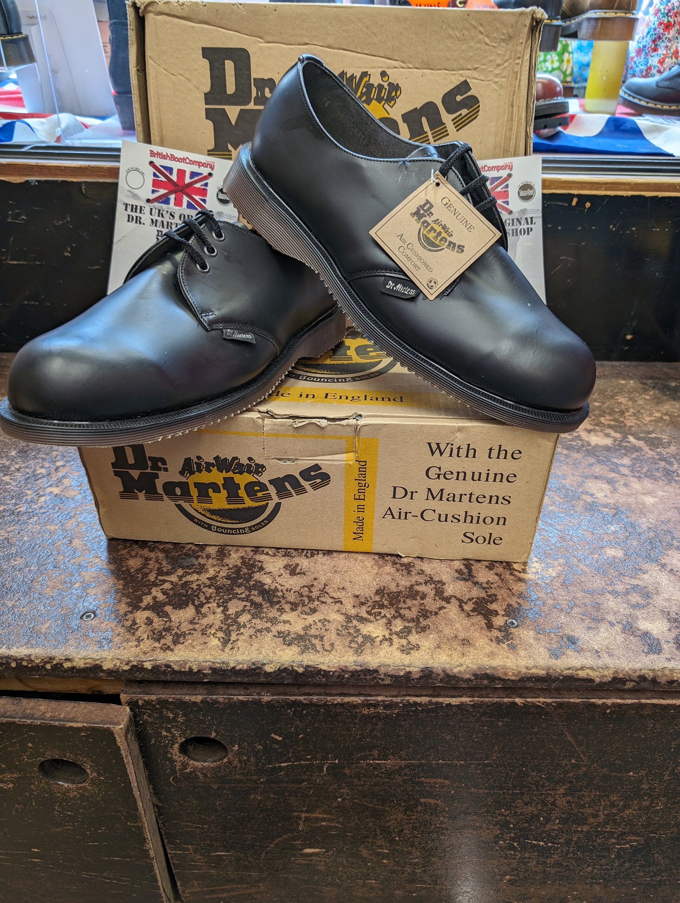 特価商品  Made Hole 3 Black 1905 Martens Dr in Size Toe Steel England 靴