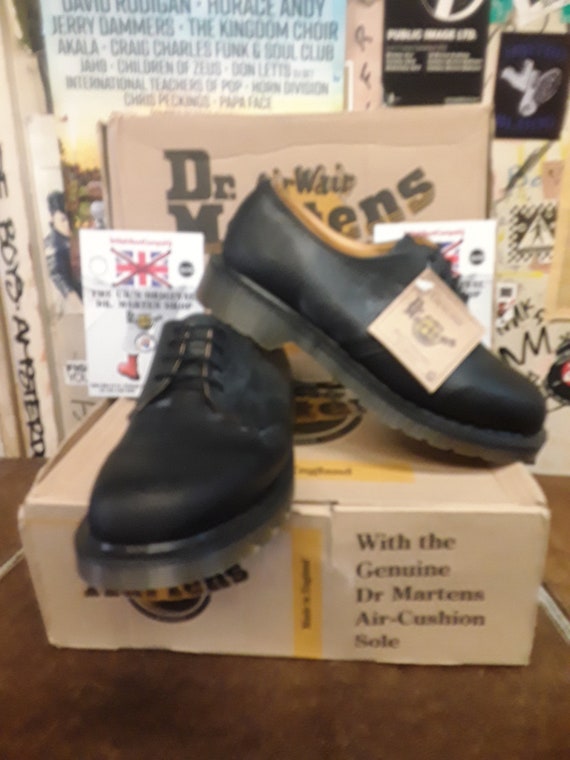 Dr Martens 1561 Black Waxy Made in England Size 7 - image 6
