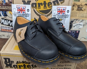 Dr Martens 8021 Black Waxy 3 Hole Made in England  Size 9