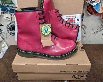 Dr. Martens ピンク 箱付き 26.5 Dr Martens - 8 Pink Soft Jadon Platform Shoes SKU number
