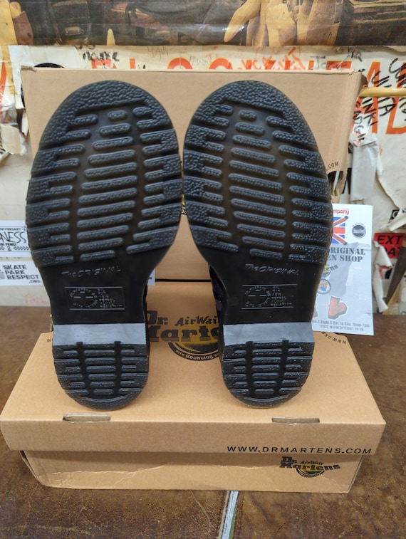 Dr martens zebra online