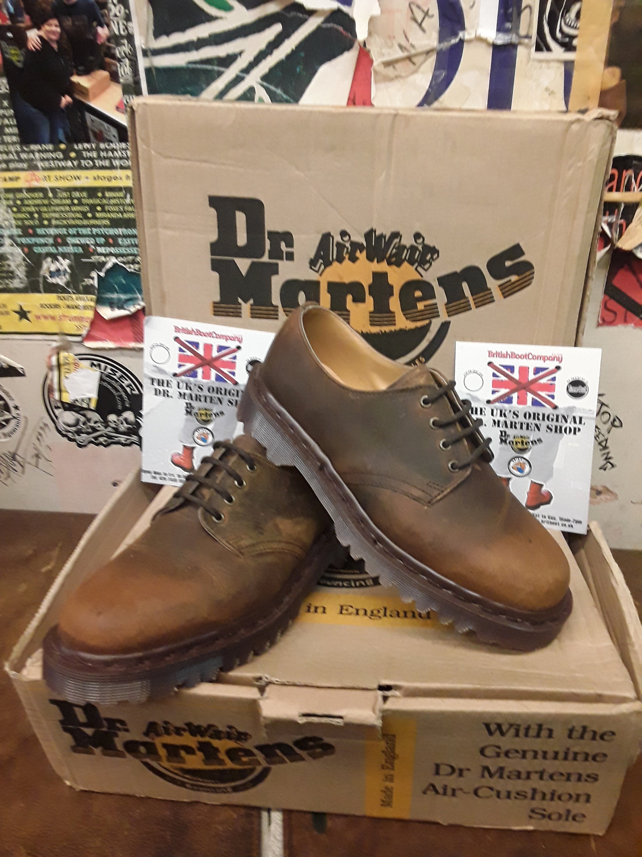 Vintage Dr Martens 1561 4 eye Oxford CrazyHorse Made in England - sz 12 - E17 Dr Martens 1561 Made in England Beach Sand Crazy Horse Size  main image 4