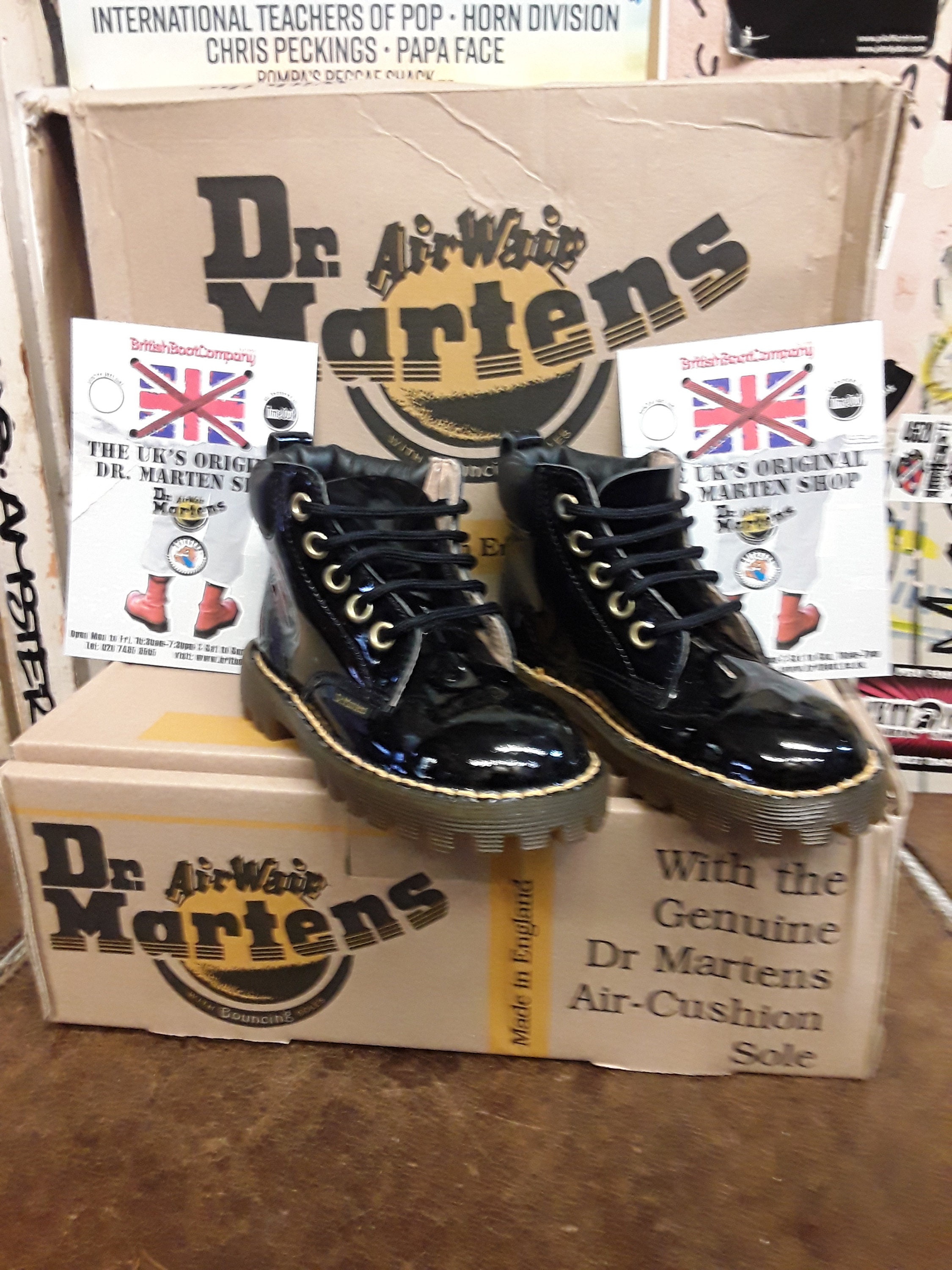 Dr marten shop infant boots