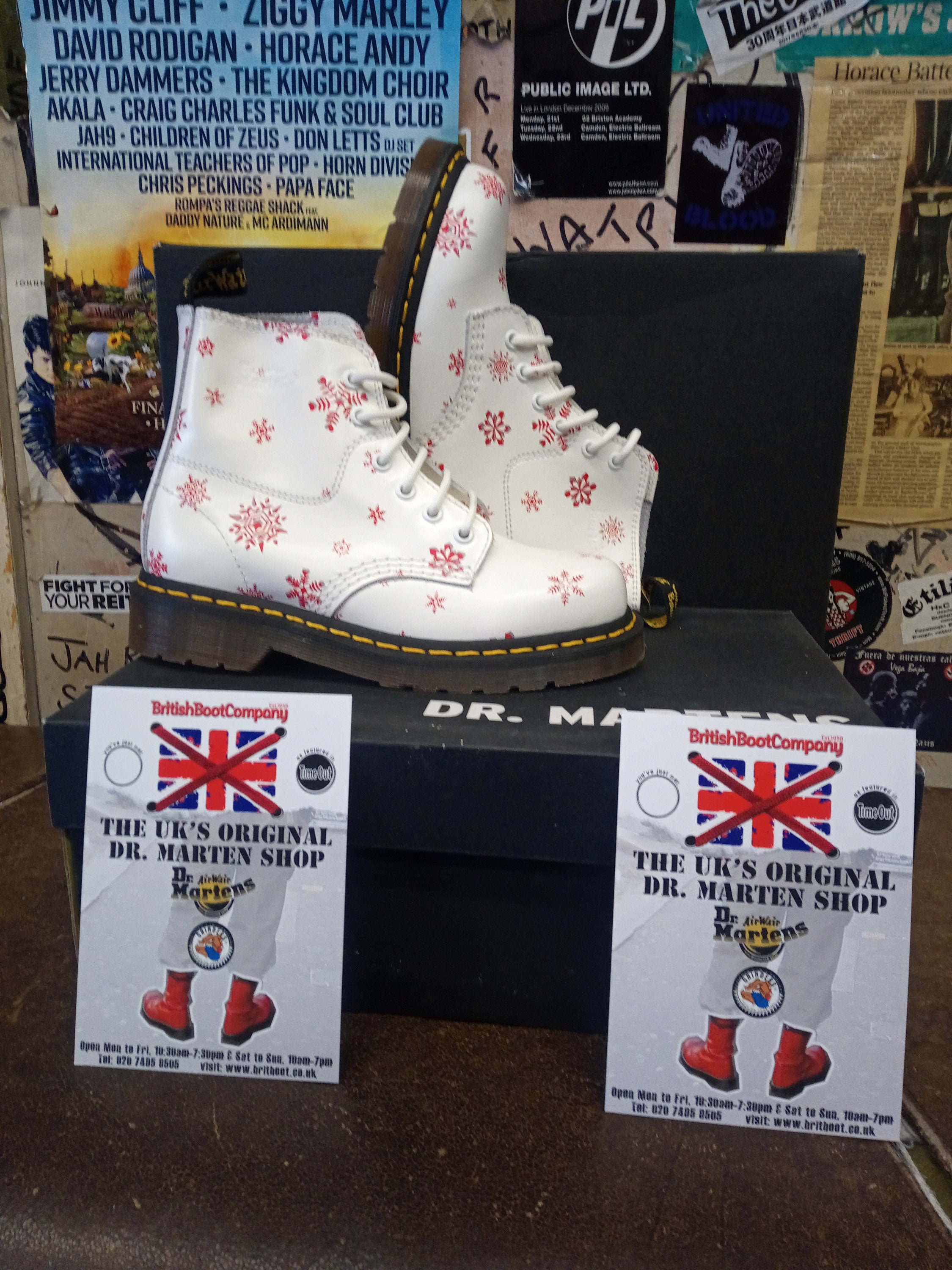 Dr martens shop rockabilly white