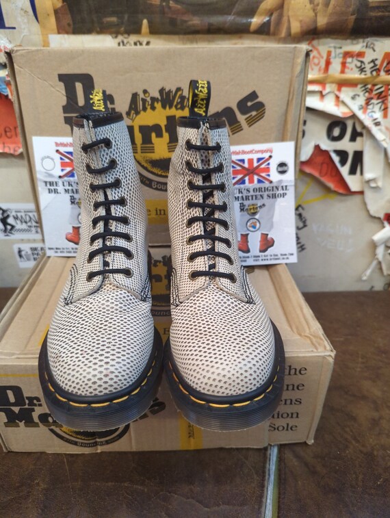 Dr Martens 1460 Beige Schlange Made in England GroBe 42 cm Etsy