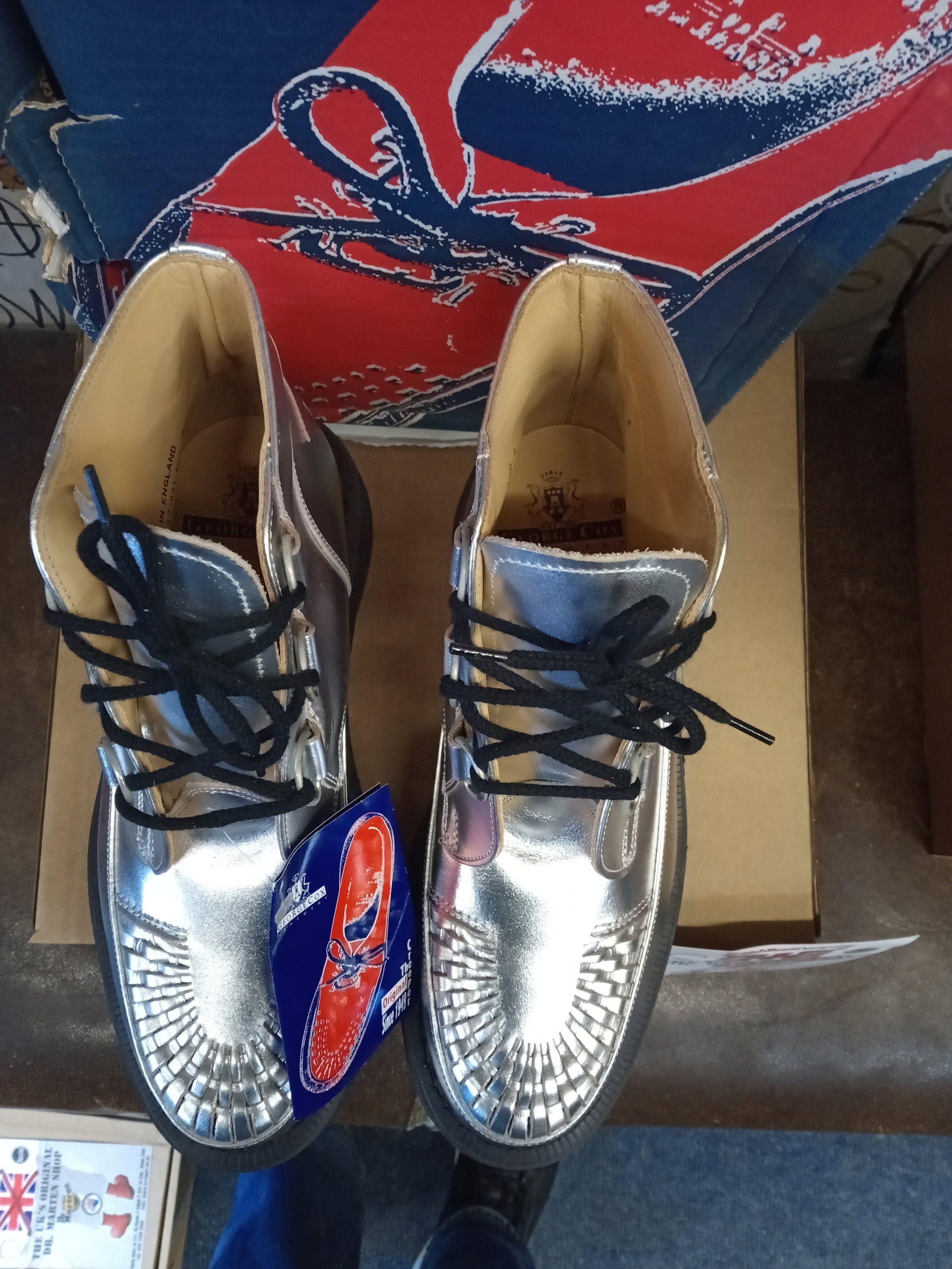 GEORGE COX Made in England, Size UK8, Silver Star Boot