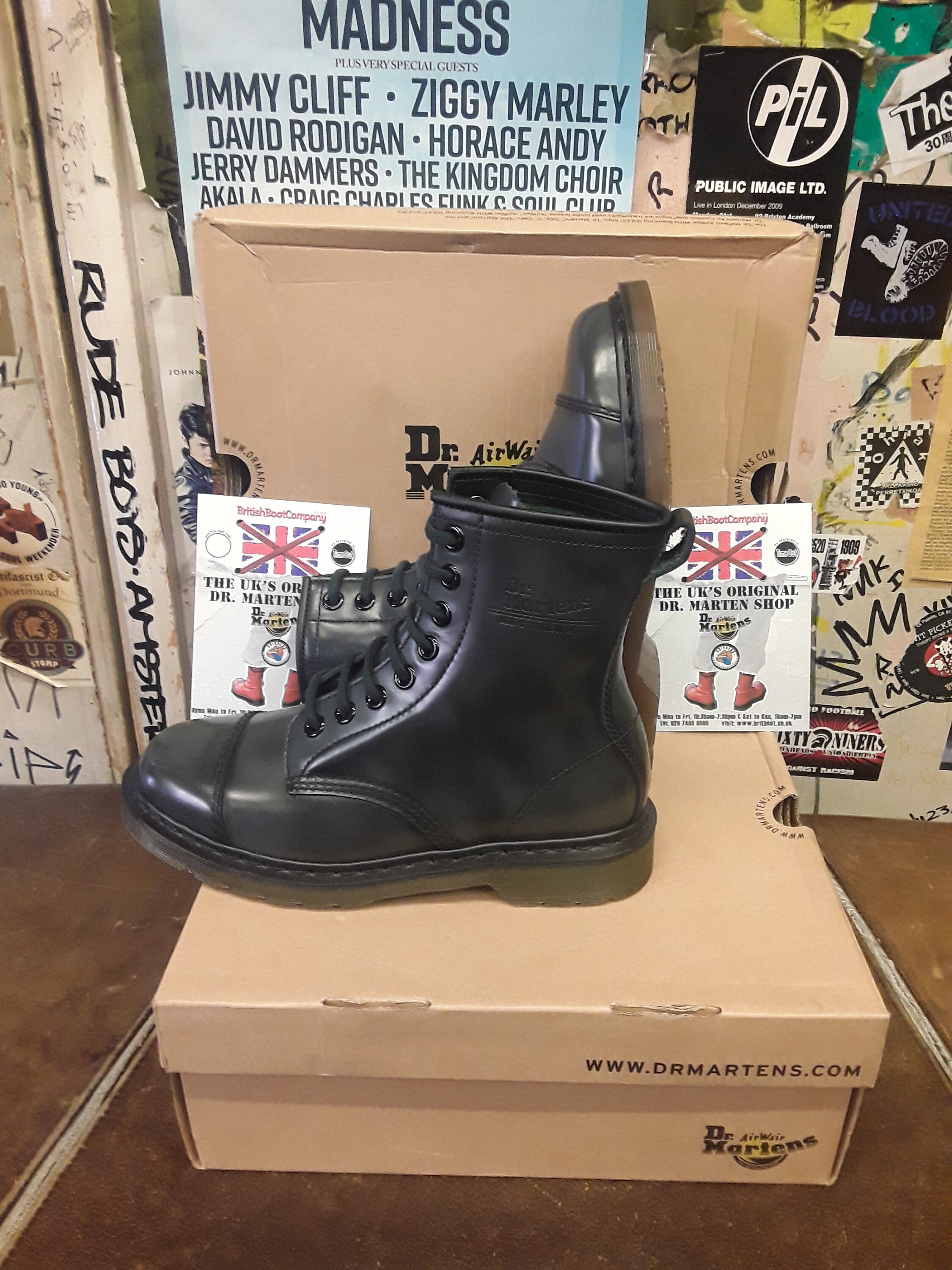 Dr martens shop carey boot