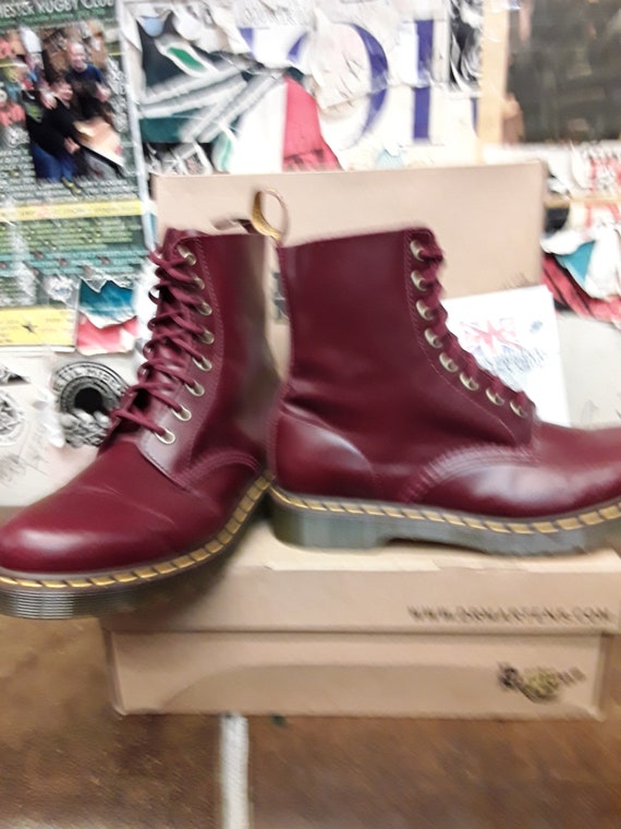 Dr Martens Pascal Shiraz Red 8 Hole Size 8 - Etsy