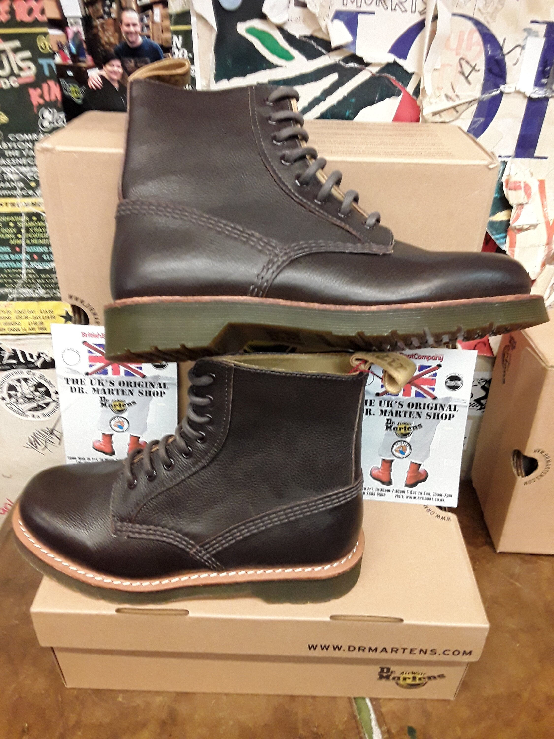 ドクターマーチン 8ホール ブラウン グリズリー スマート/カジュアル