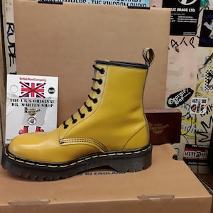 Dr Martens 1460Z Vintage Yellow Smòoth, platform Sole, Made in England image 3