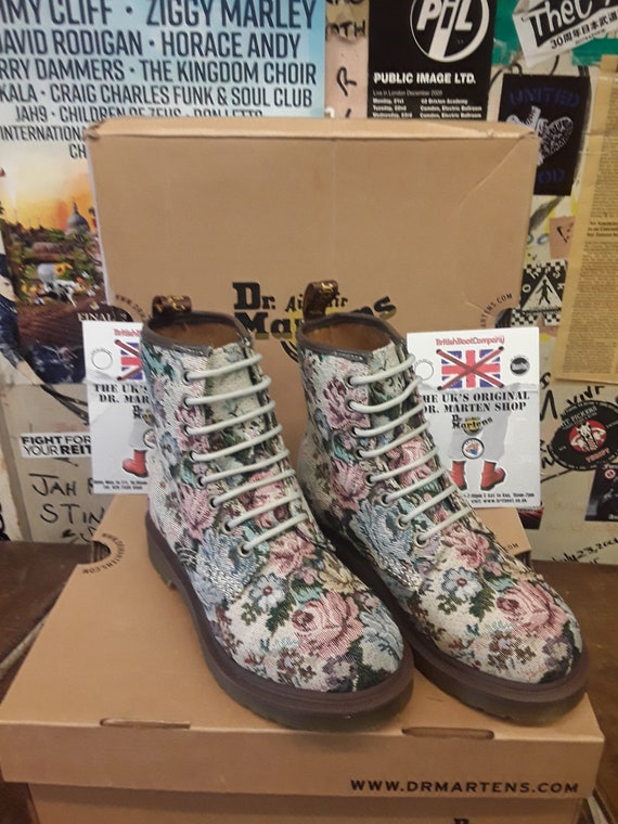 Dr Martens Castel Beige Needlepoint 8 