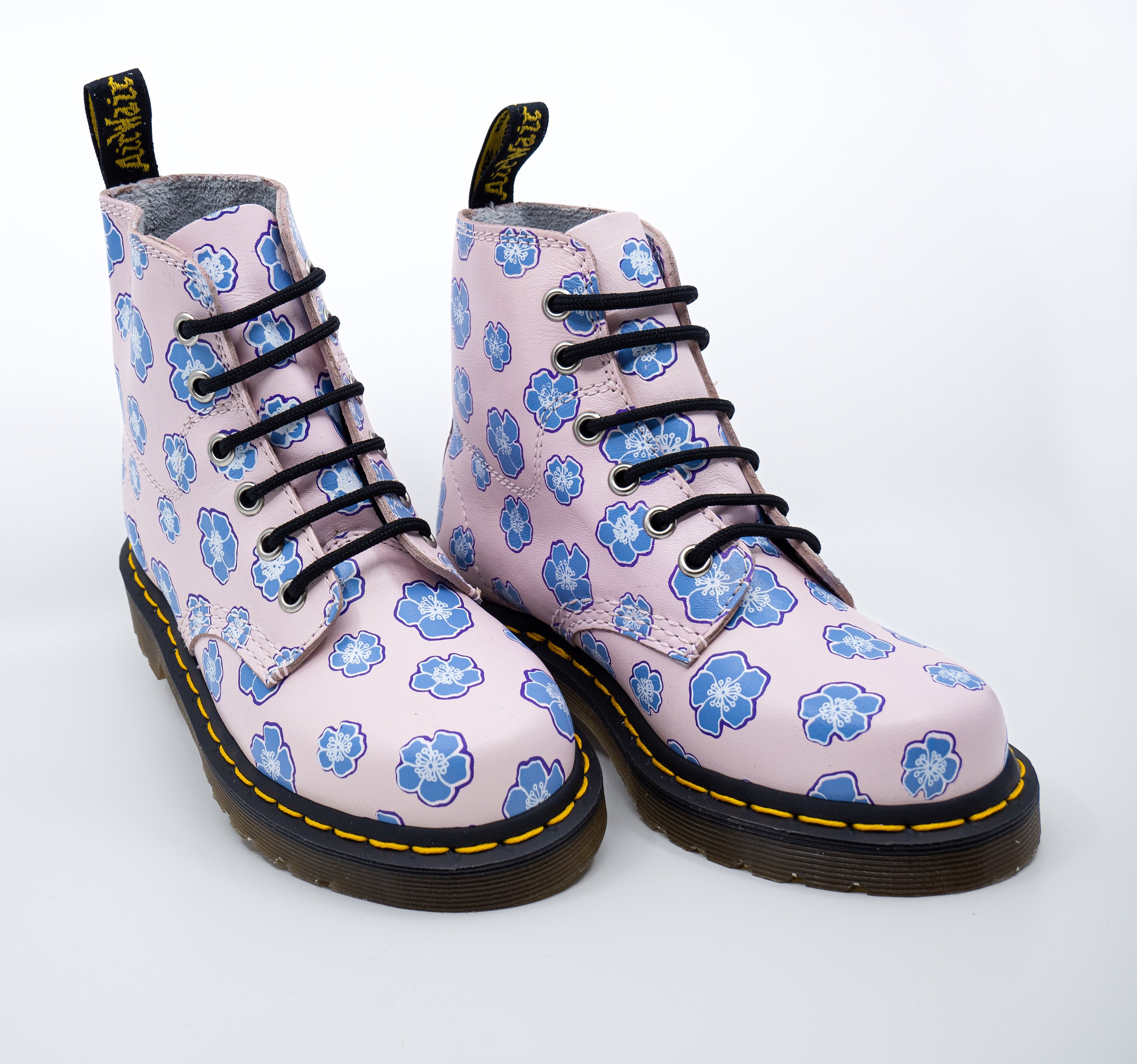 まっちゃん出品☆Dr. Martens Dr Martens Boots, Size UK 2-5 / Pink Magenta and Blue Floral