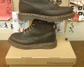 Dr martens saxon 939 hotsell