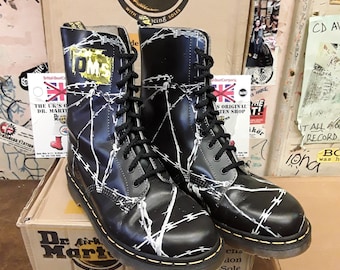 Dr Martens 1490 Made in England Black Barbed Wire Size 9.5