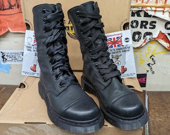 Dr Martens Aimilita All Black 9 Hole Boot Size 3