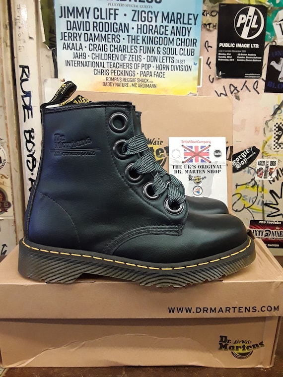 Dr Martens Emerald UK7-8 Giant Eyelets - Etsy België