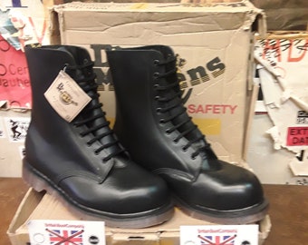 Dr Martens Vintage 1919, Size UK 9,11; Made in England, Mens Black Boots, 10 Hole