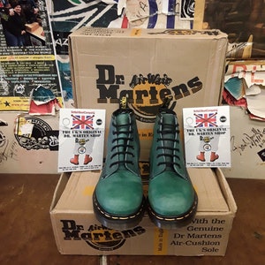 Dr Martens Boots 101 / Size UK4 / Made in England / Green Outrigger Leather / 6 Hole