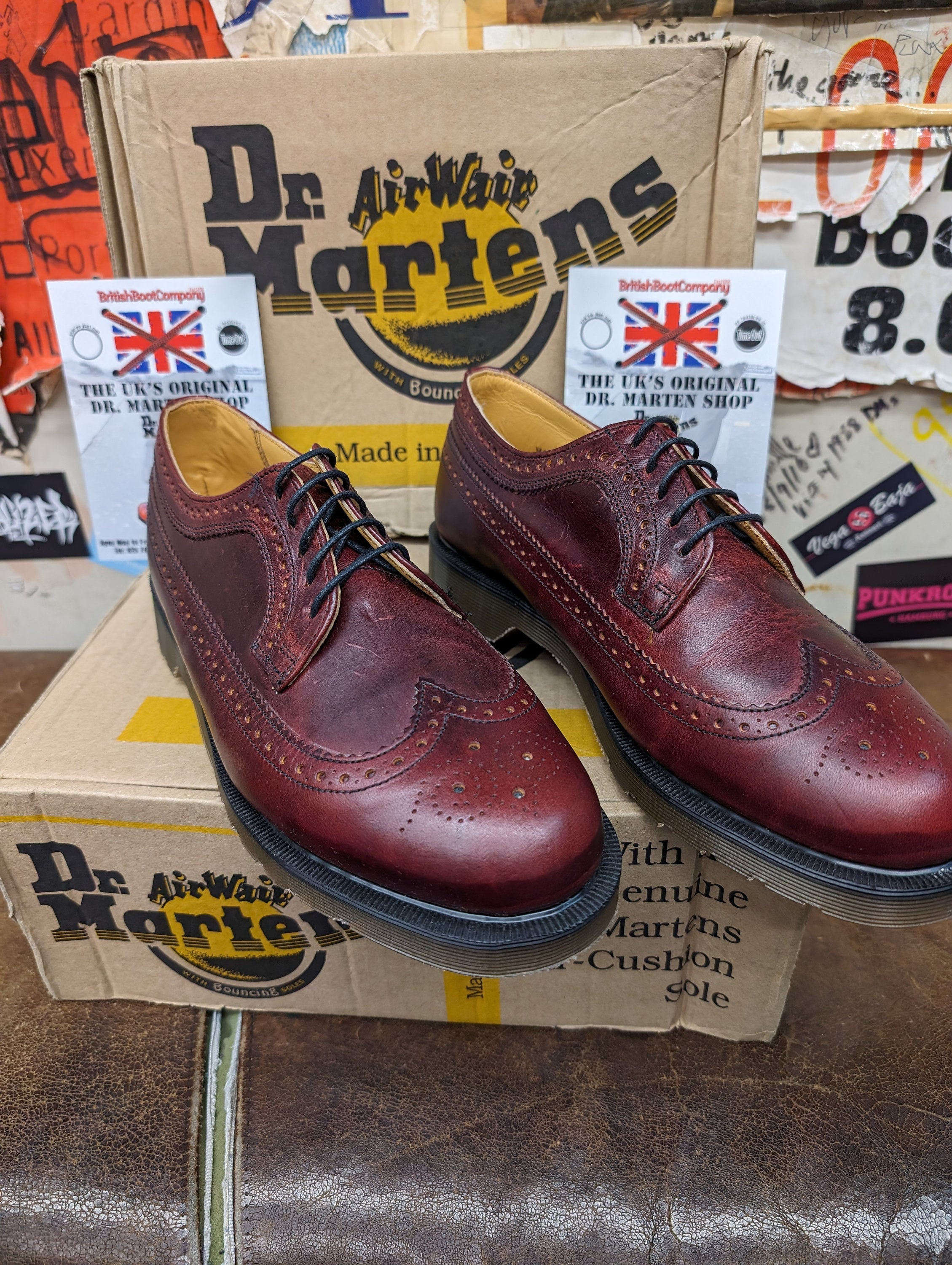 Dr martens 3989 vintage made in england brogue shoes - Etsy 日本 Dr martens 3989 vintage made in england brogue shoes - Etsy 日本