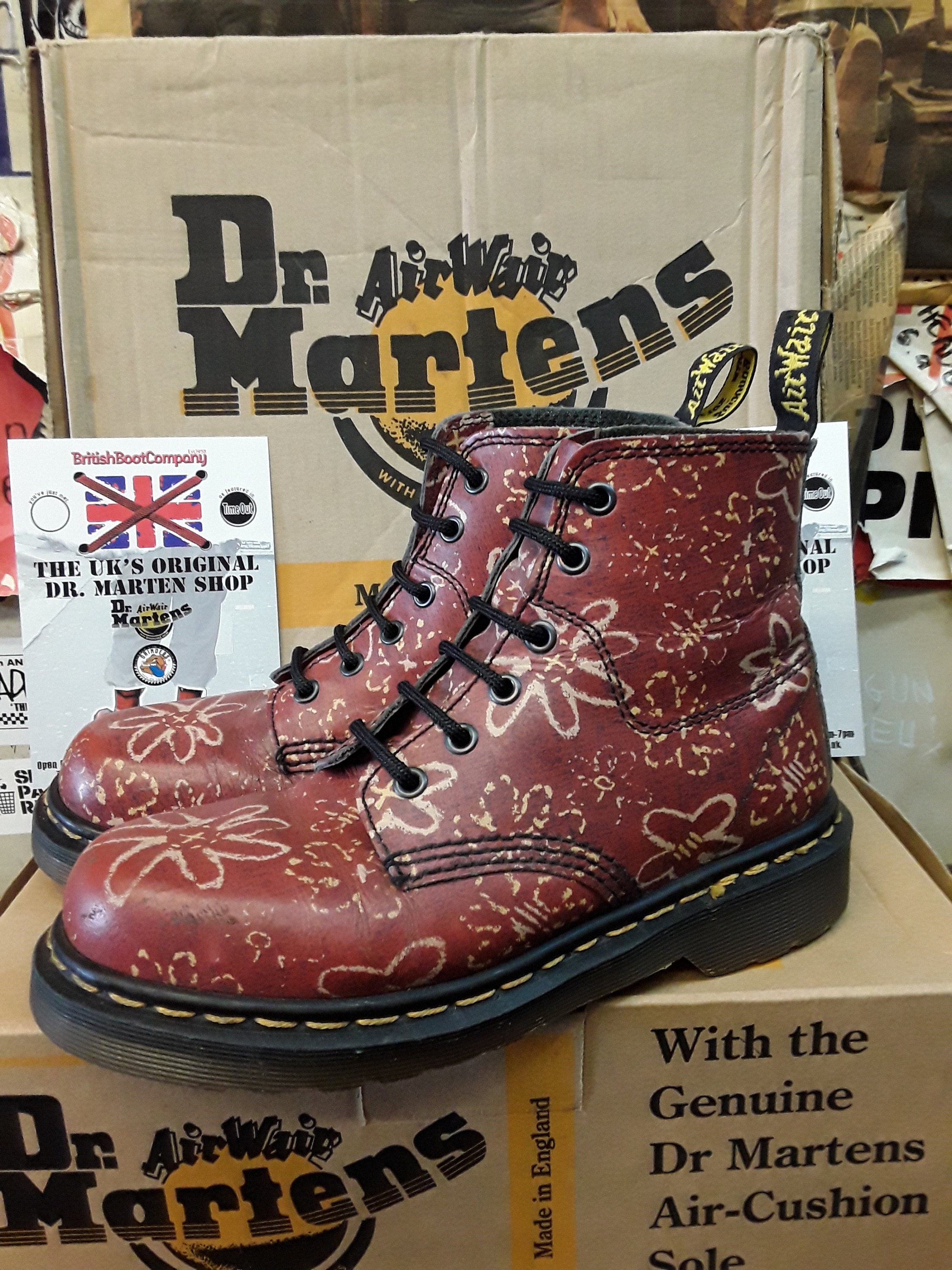 Dr Martens Vintage Terracotta Mistle Flowers 6 Hole, Made in