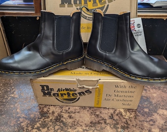 Dr. Martens Chelsea Boot ブラック UK5 Amazon.com: Dr. Martens Women's Audrick Nappa Leather