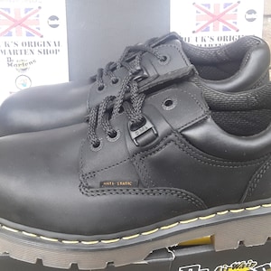 Dr Martens platform shoe / Size UK8 / Made in England / Black Greasy 3 hole 1 keeper / vintage production