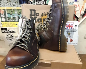 ドクターマーチン 9728 バーク グリズリー ハイキングブーツ イギリス