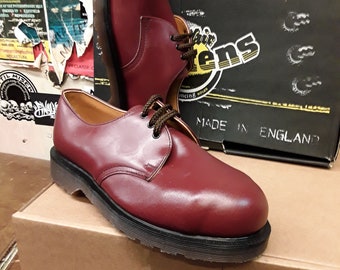 Dr Martens 1926 rojo cereza fabricado en el Reino Unido zapato de acero 3 EYE tallas 4 11