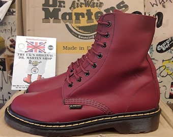 Dr Martens Green Waxy 6 Hole Padded Top, Vintage, Size 3