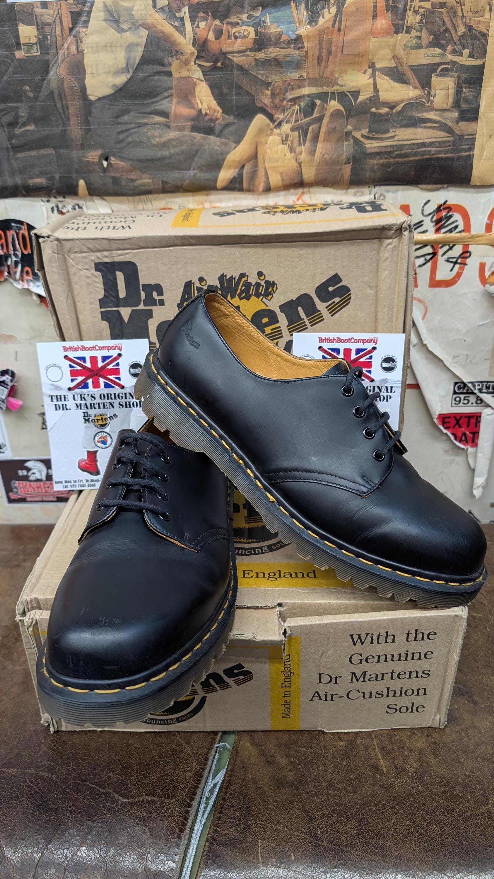 Dr Martens 1561 Made in England Black Smooth 4 Hole Size 12  display picture 2