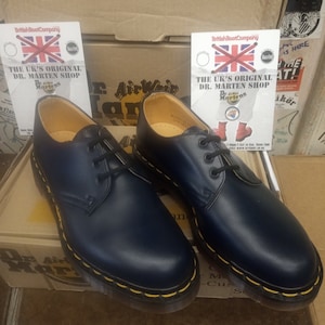 Dr Martens 1461Navy Leather Size 4