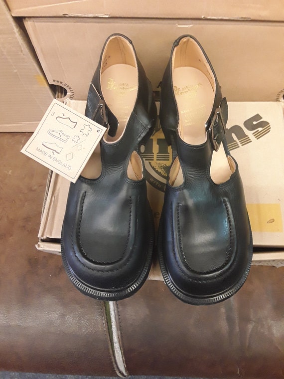 Dr Martens Vintage Mary Janes 90's, Size UK 6-7 Black Waxy Dr Martens Vintage Mary Janes 90's, Size UK 6-7 Black Waxy