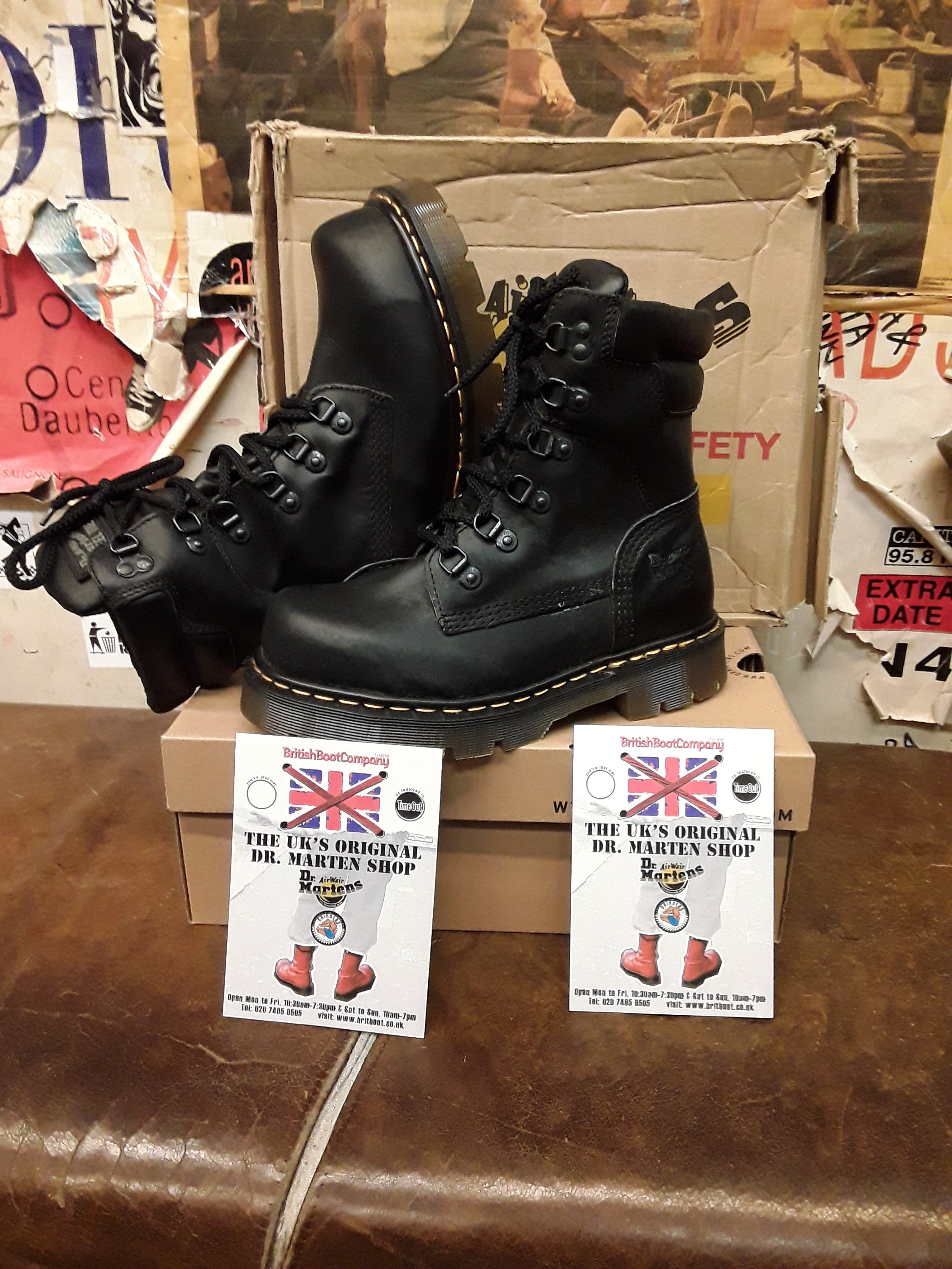 Dr Martens Industrial 8841 Made in England Bota negra varias tallas Etsy Mexico