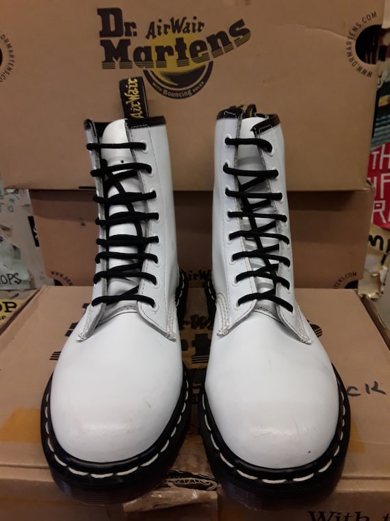 dr martens white stitching
